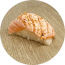 Sushi salmon tataki
